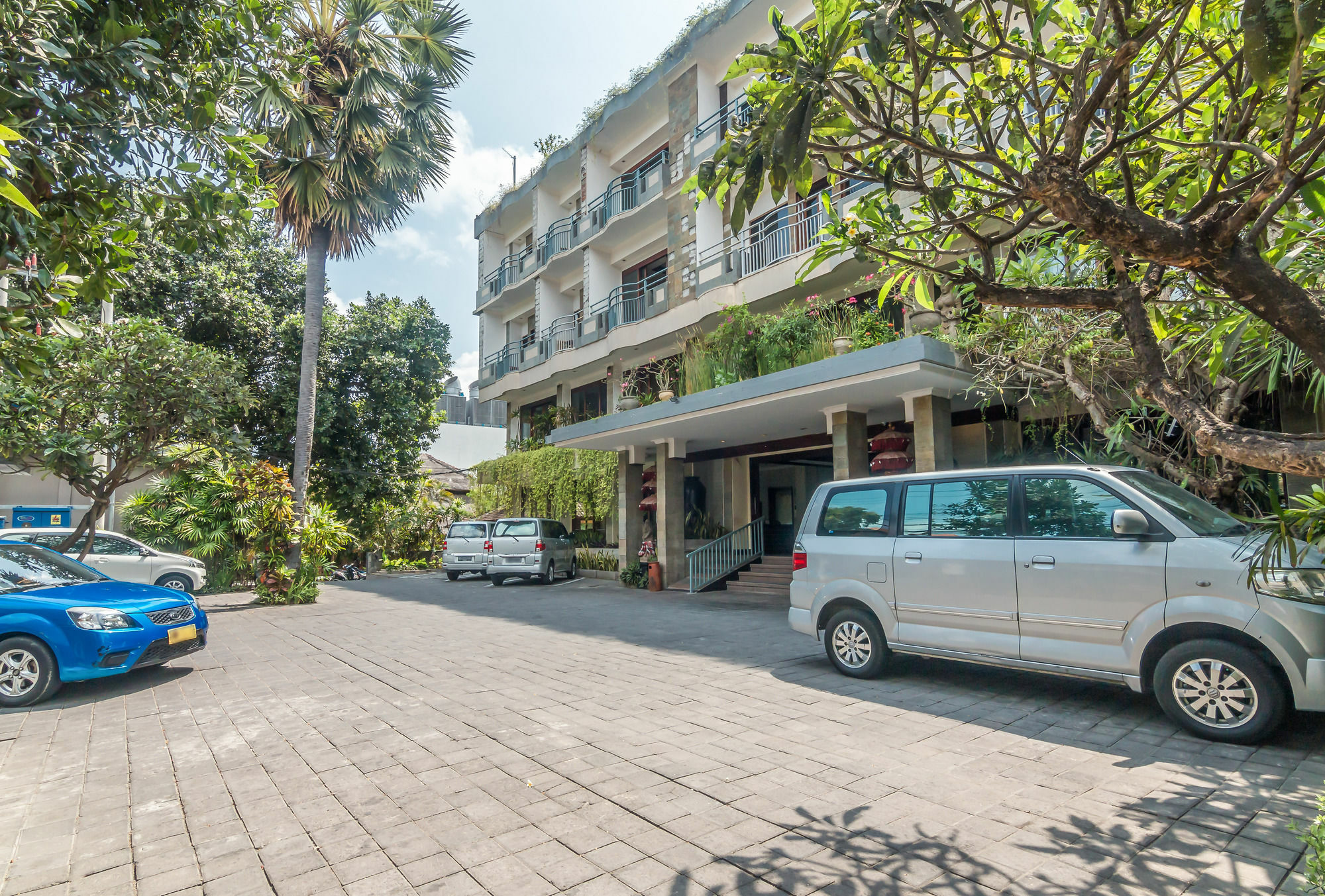 Zen Rooms Legian Melasti Kuta Lombok Exteriör bild